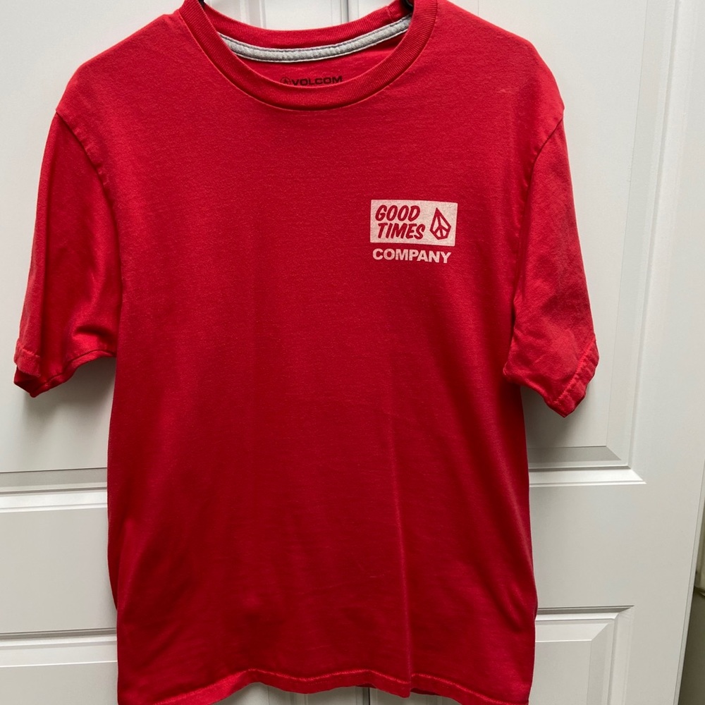 Volcom red tee size medium